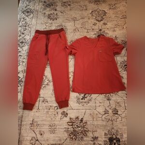 Clay FIGS Set Caterina Top Joggers